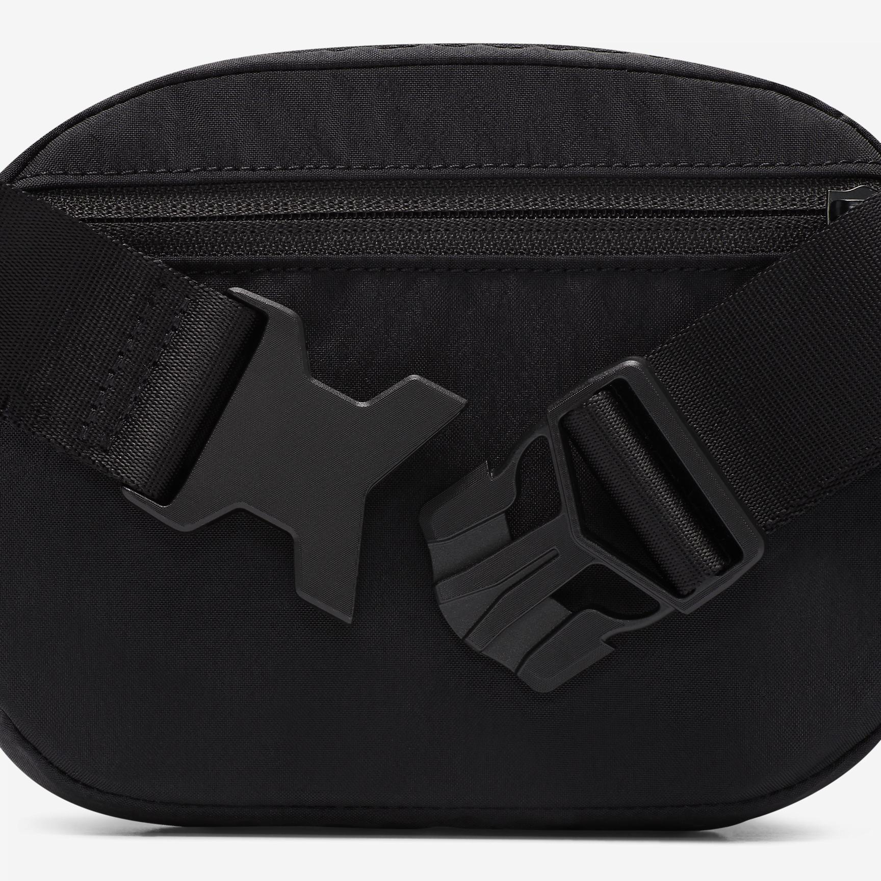 Nike Aura Crossbody Bag (2L) Product Image