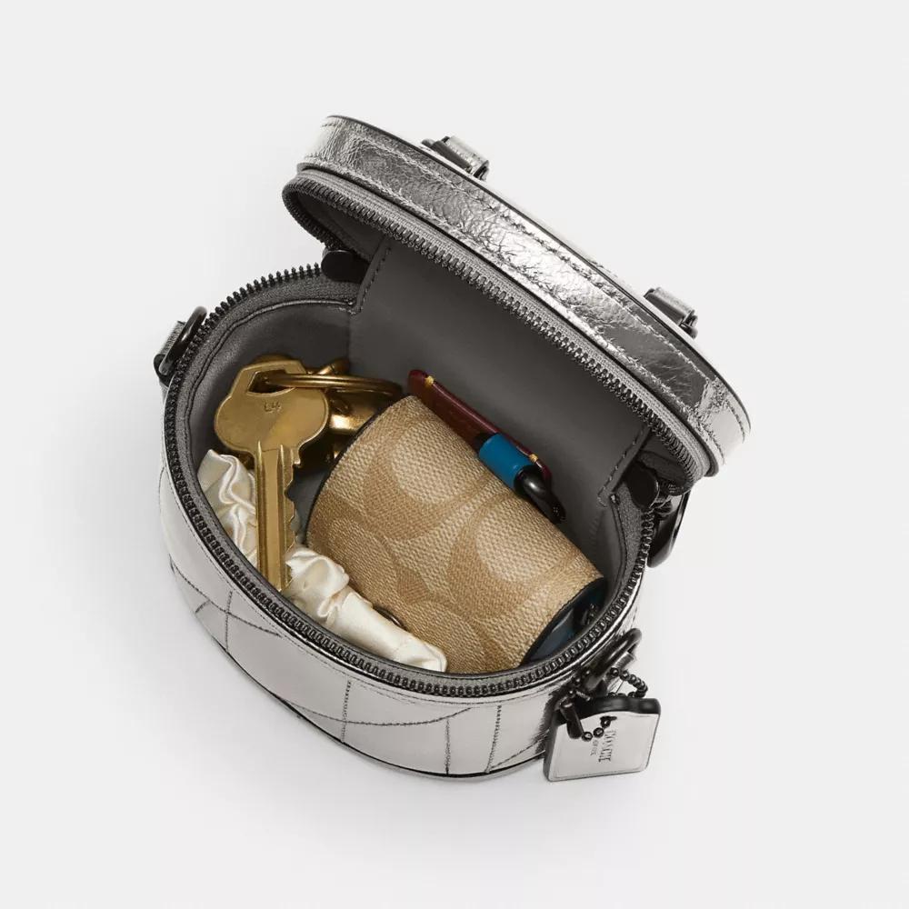 Trail Crossbody 12 With Quilting Product Image
