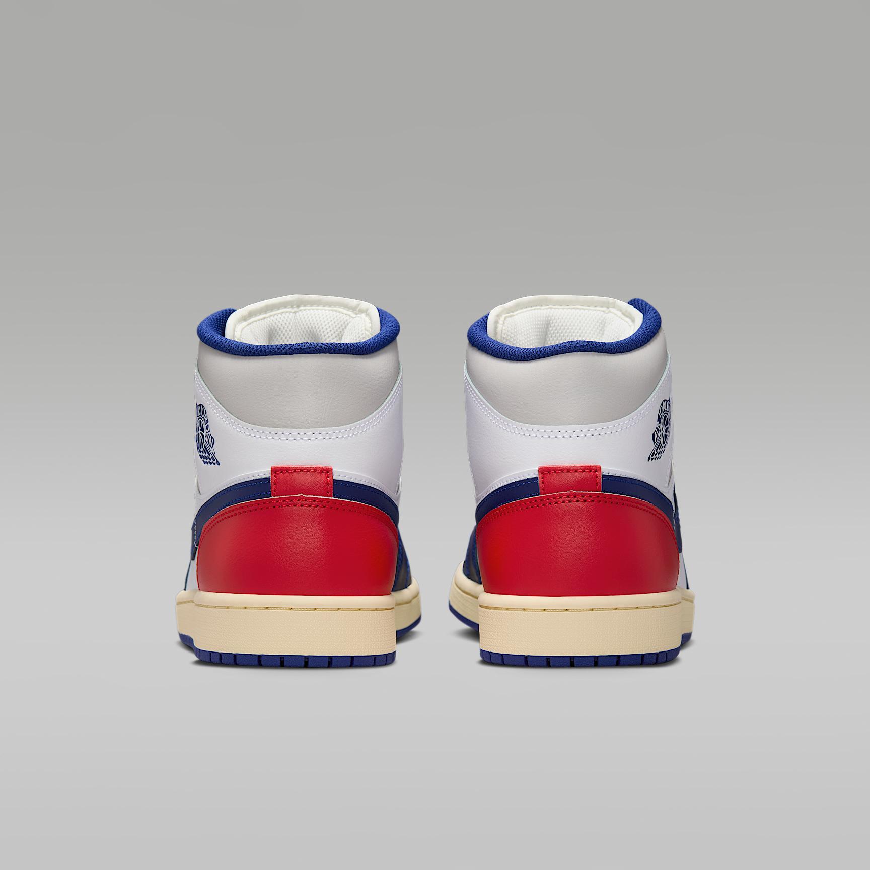 Air Jordan 1 Mid Men's Shoes Product Image