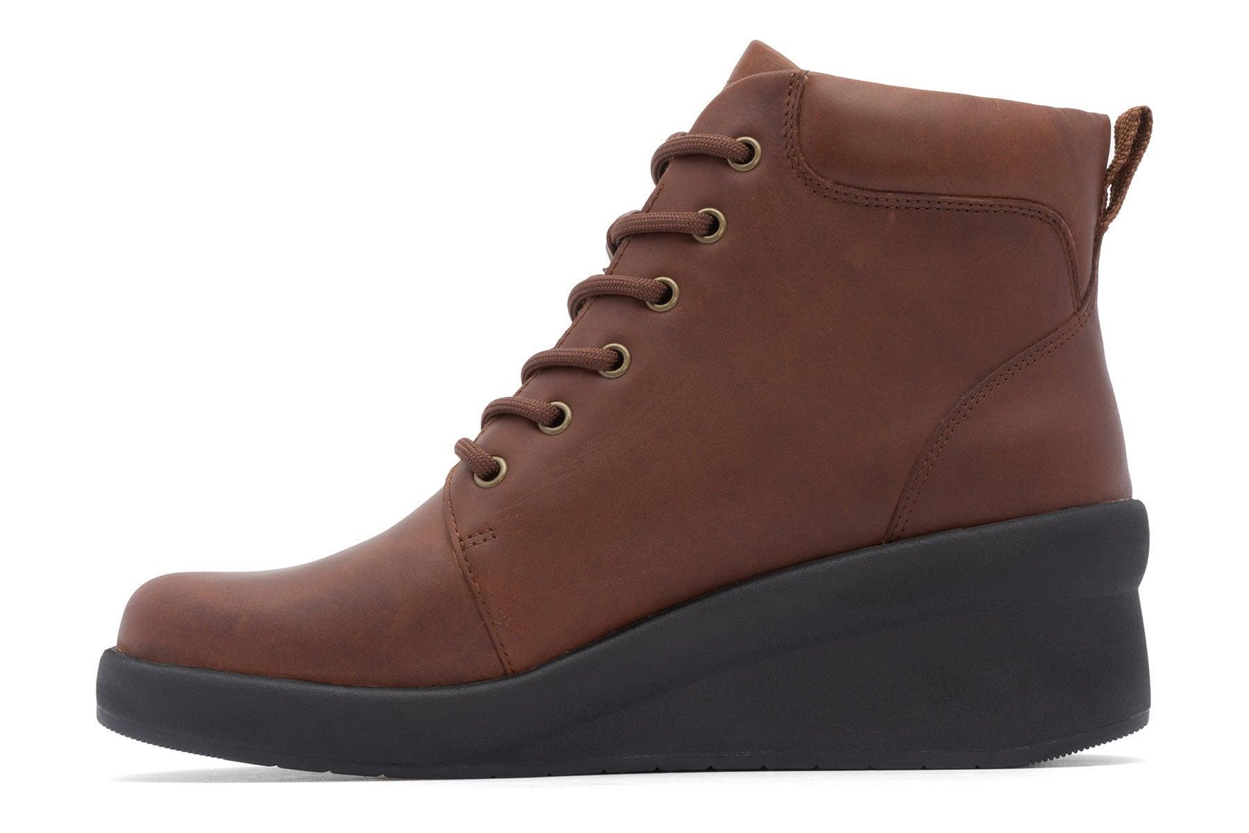 Passage Lace Up Product Image