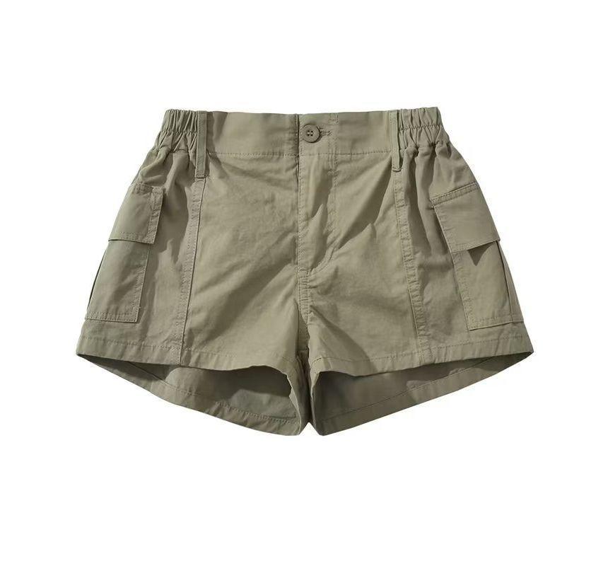 Mid Rise Plain Cargo Shorts Product Image