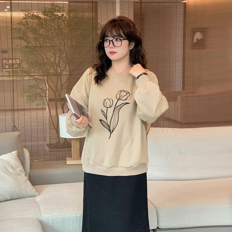 Plus Size Round Neck Drop Shoulder Floral Print Sweatshirt Product Image