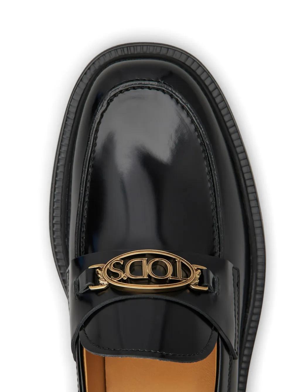 logo-plaque leather loafers Product Image