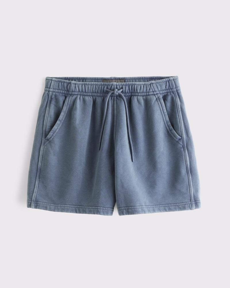 Essential Short Product Image