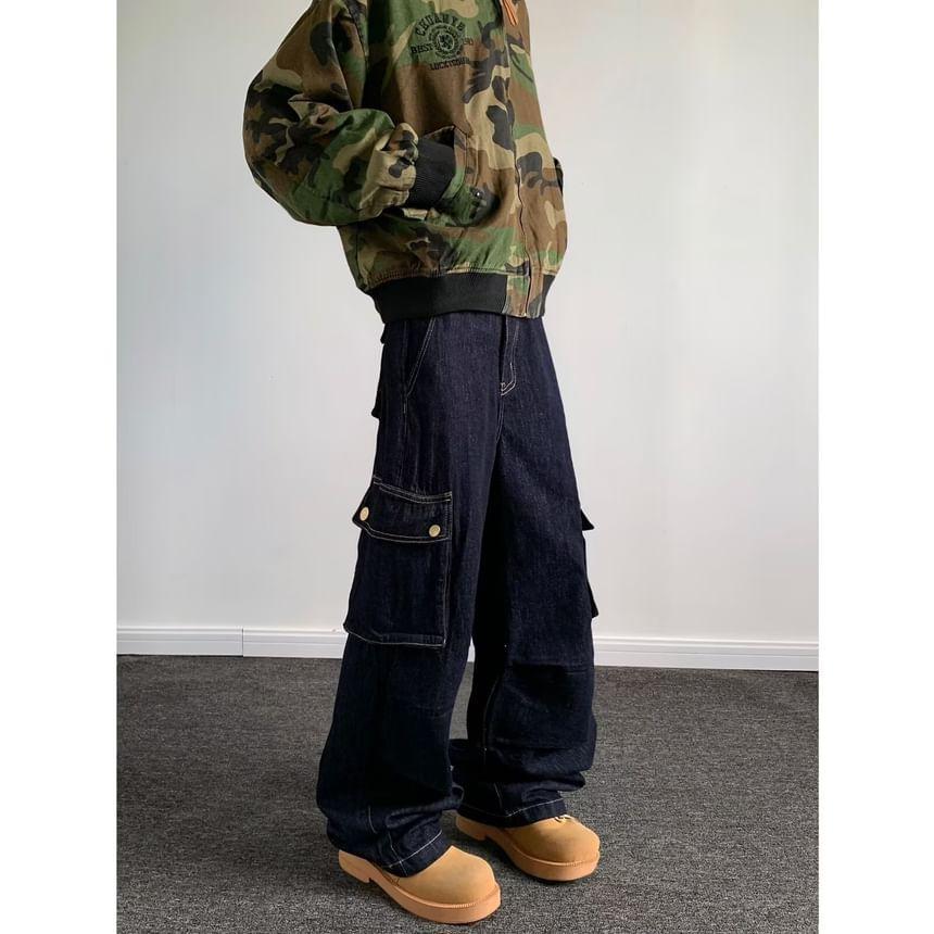 Mid Rise Wide Leg Cargo Jeans Product Image