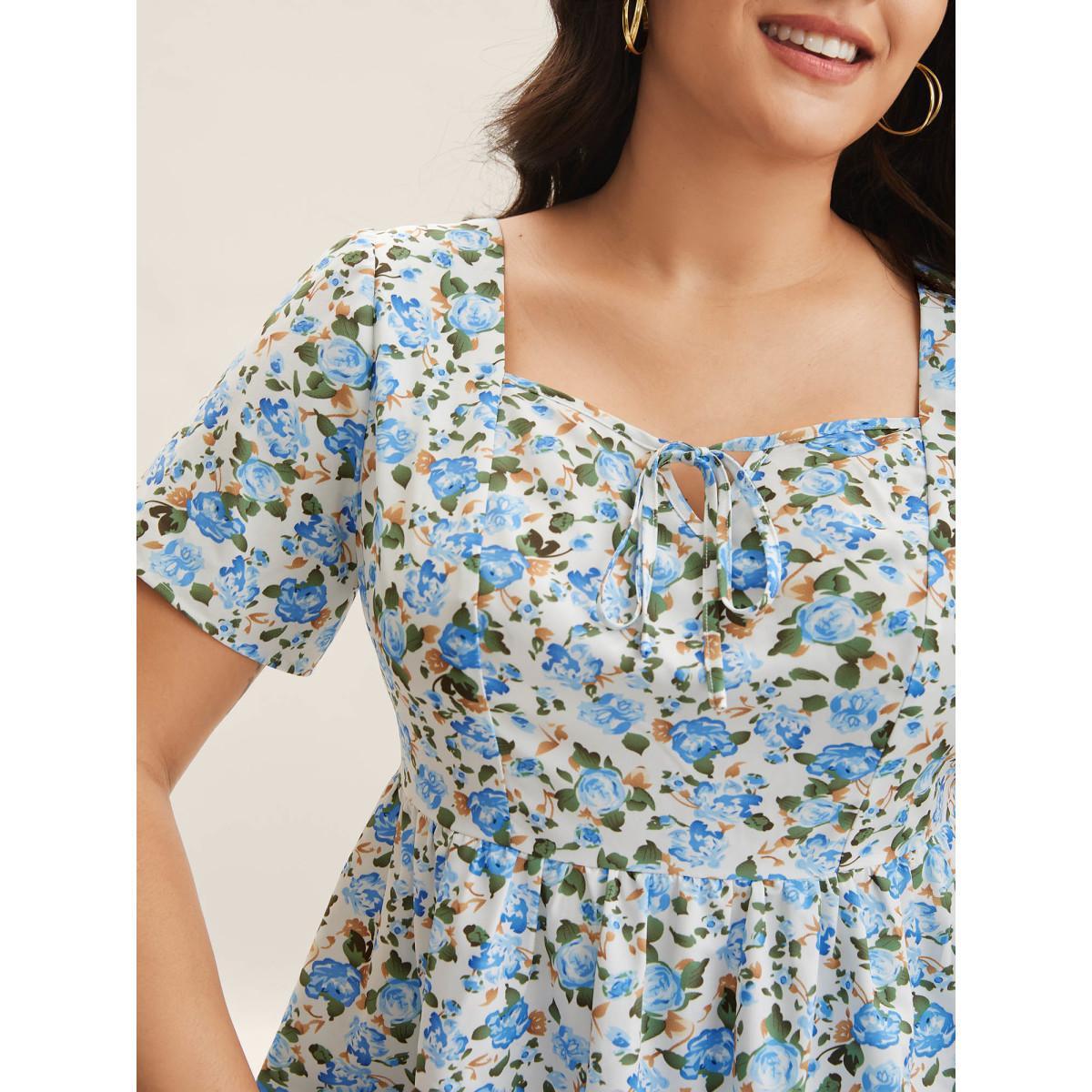 Plus Size Multicolor Floral Print Square Neck Babydoll Top Women Short sleeve Heart neckline Everyday-Elegant Blouses BloomChic 14-16/1X Product Image