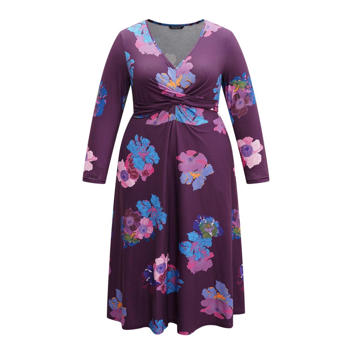 Plus Size Floral Twist Front Elastic Waist Pleated Dress RedViolet Women Resort Printed V-neck Long Sleeve Curvy Midi Dress BloomChic 30/6X Product Image