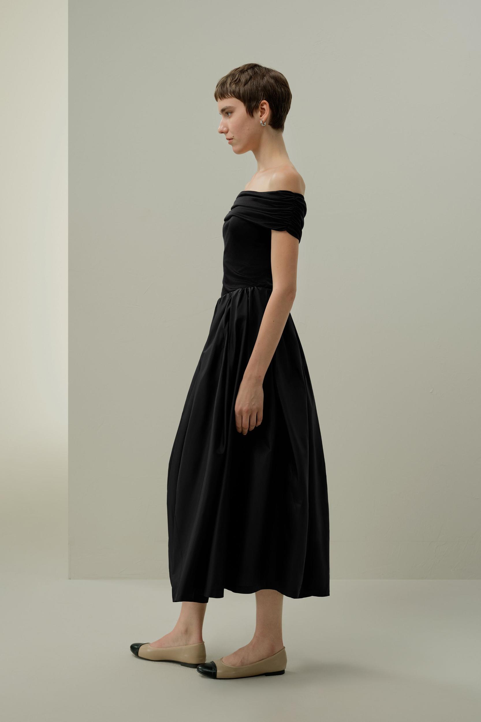 Waist-Pleated Silk Taffeta Skirt Product Image