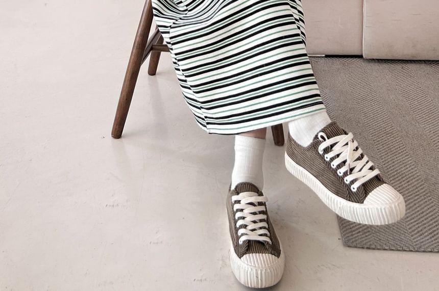 Long-Sleeve Striped Loose-Fit Midi Dress Product Image