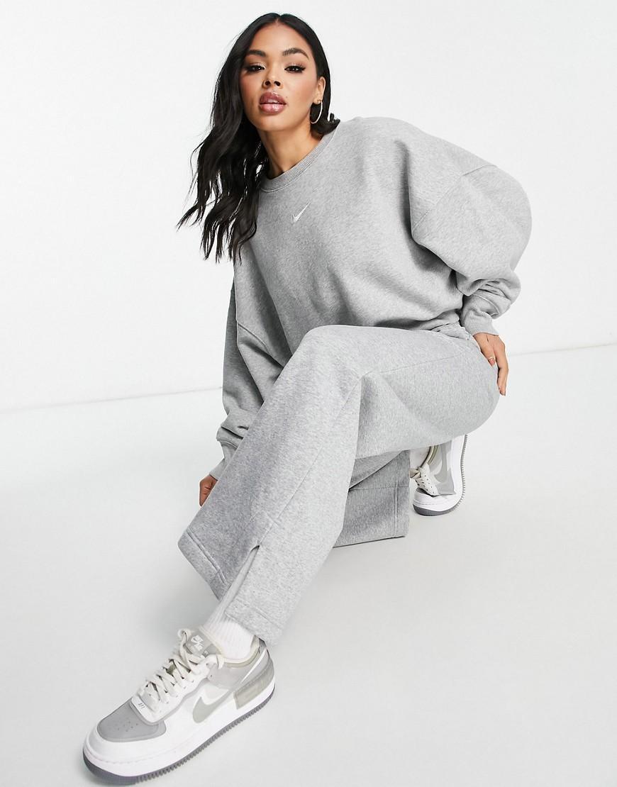 Nike Phoenix Fleece super oversized sweat in gray Product Image