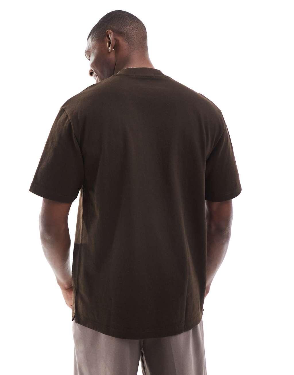 Fred Perry oversized heavyweight t-shirt in brown Product Image