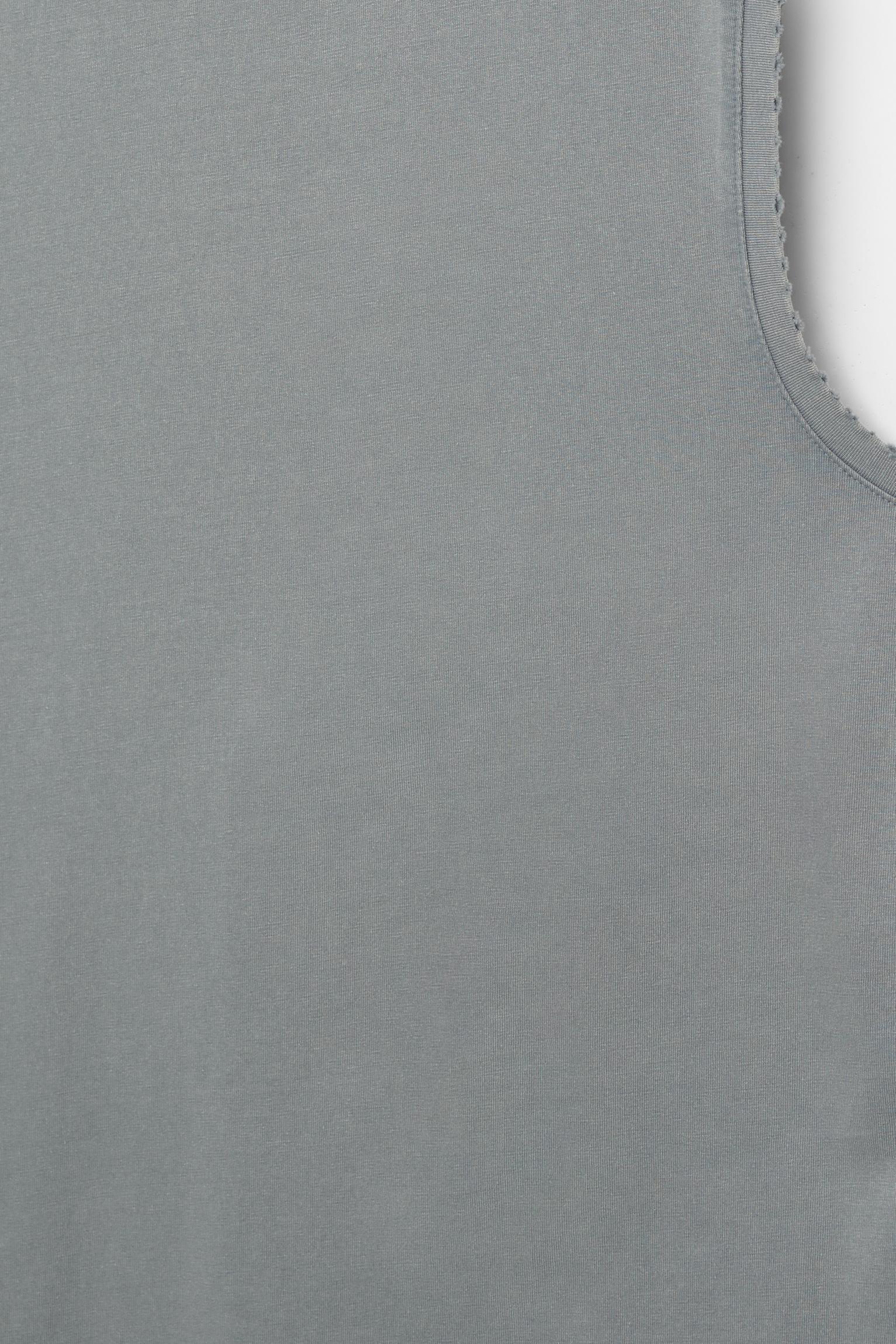 Washed sleeveless T-shirt Product Image