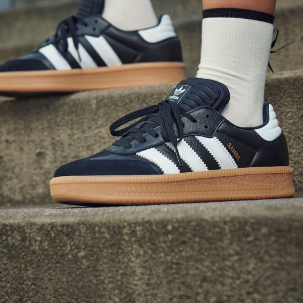 Samba XLG Shoes Product Image