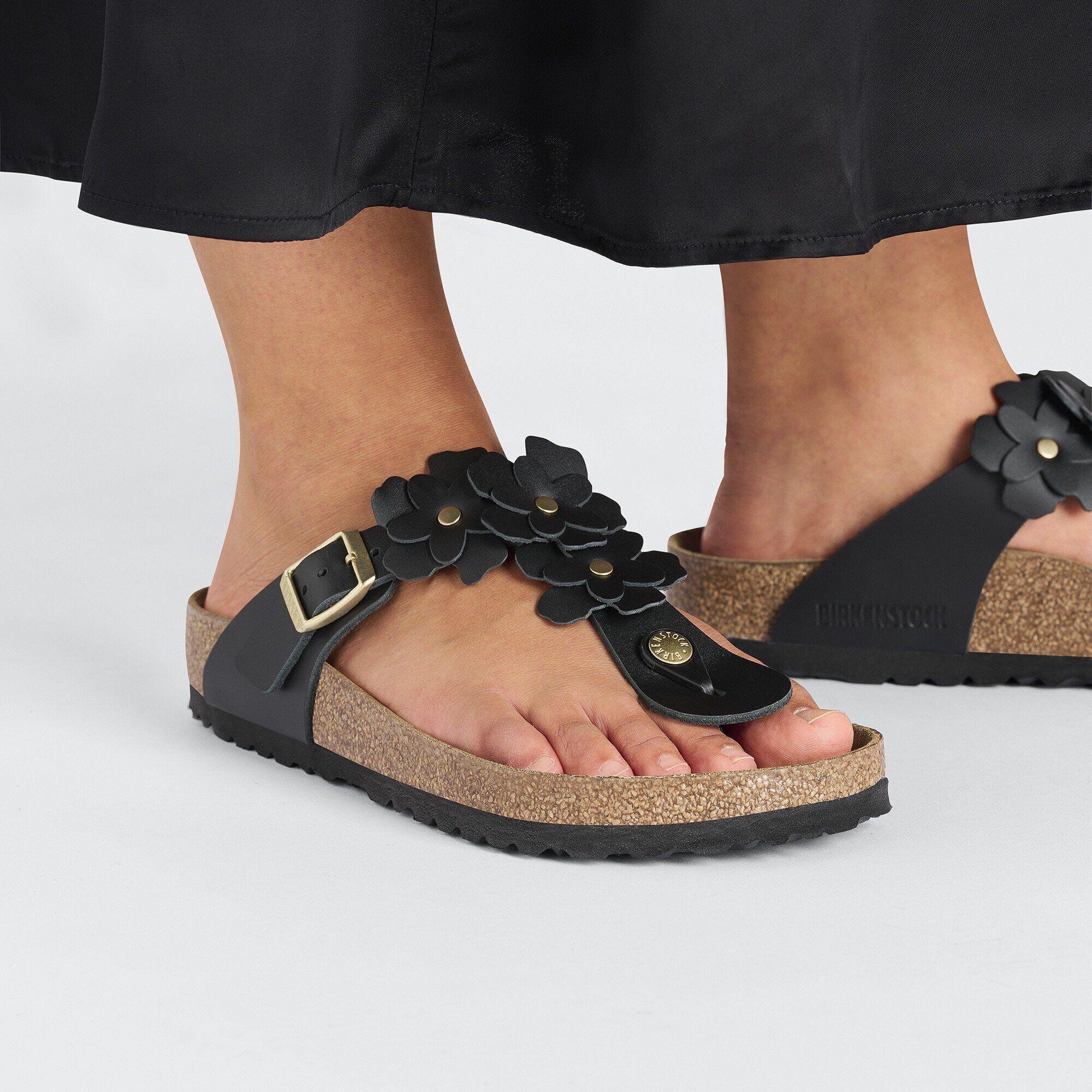 Gizeh Flower Embellishment Natural Leather Product Image