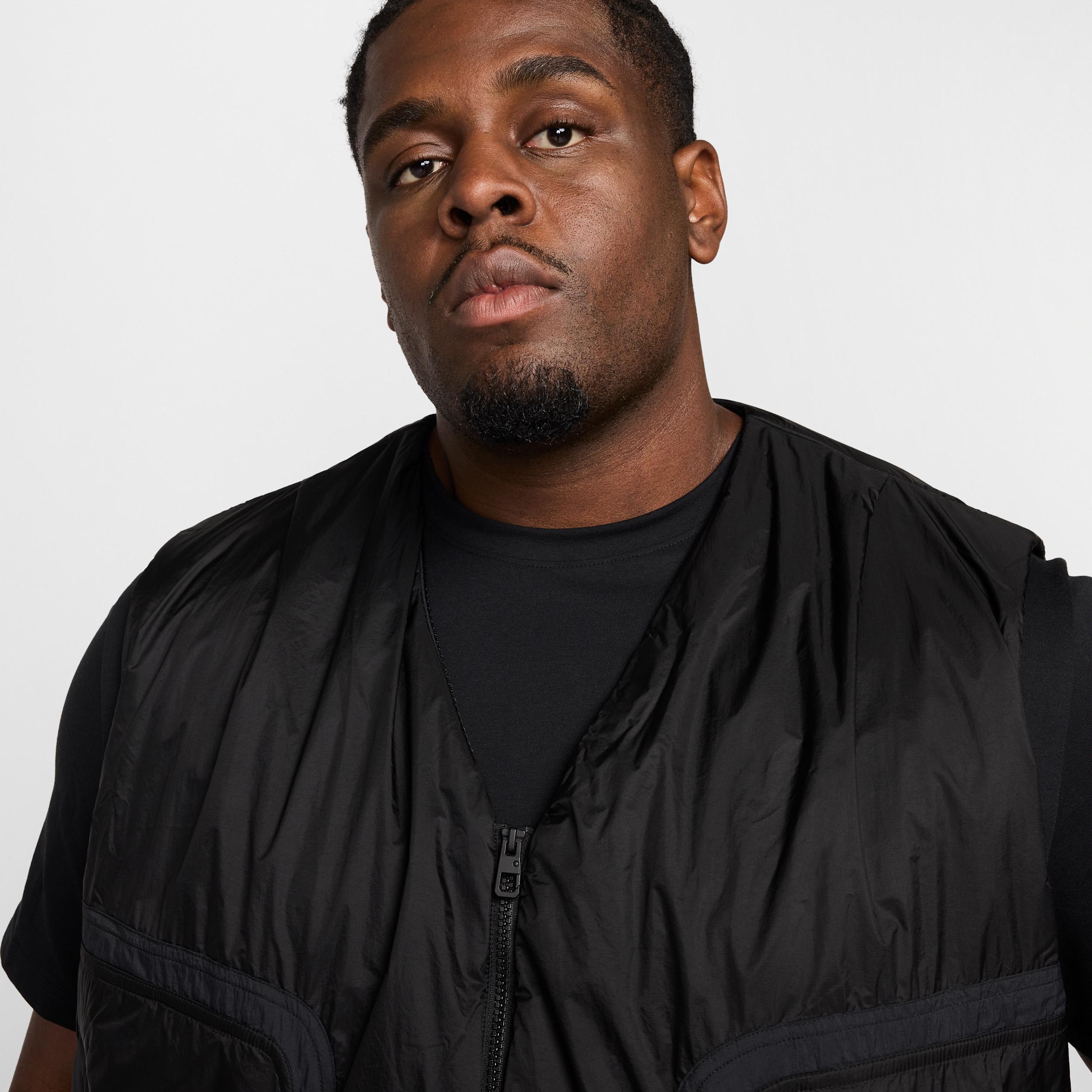 Nike Men's Tech Woven Vest Product Image