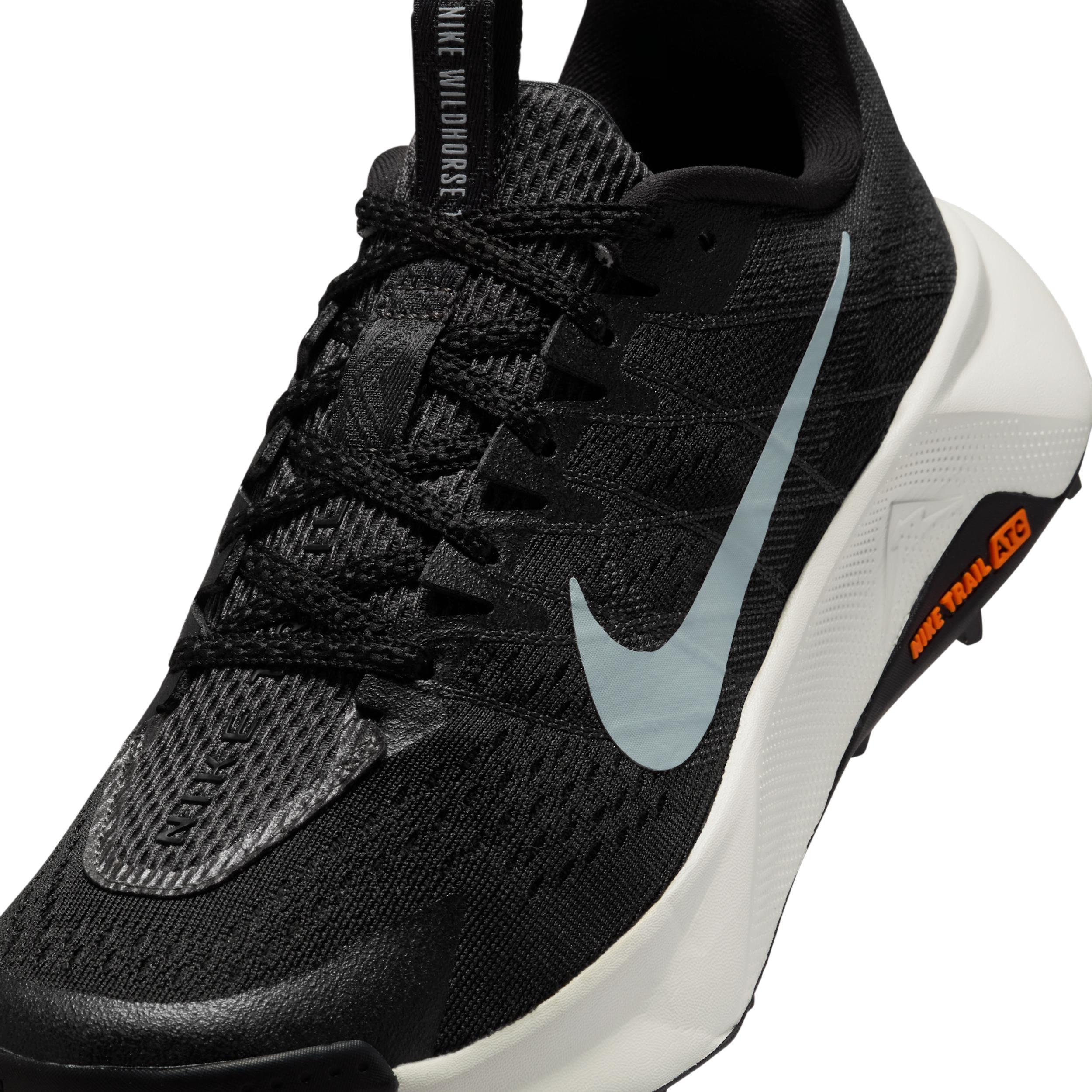 Nike Women's Wildhorse 10 Trail Running Shoes Product Image