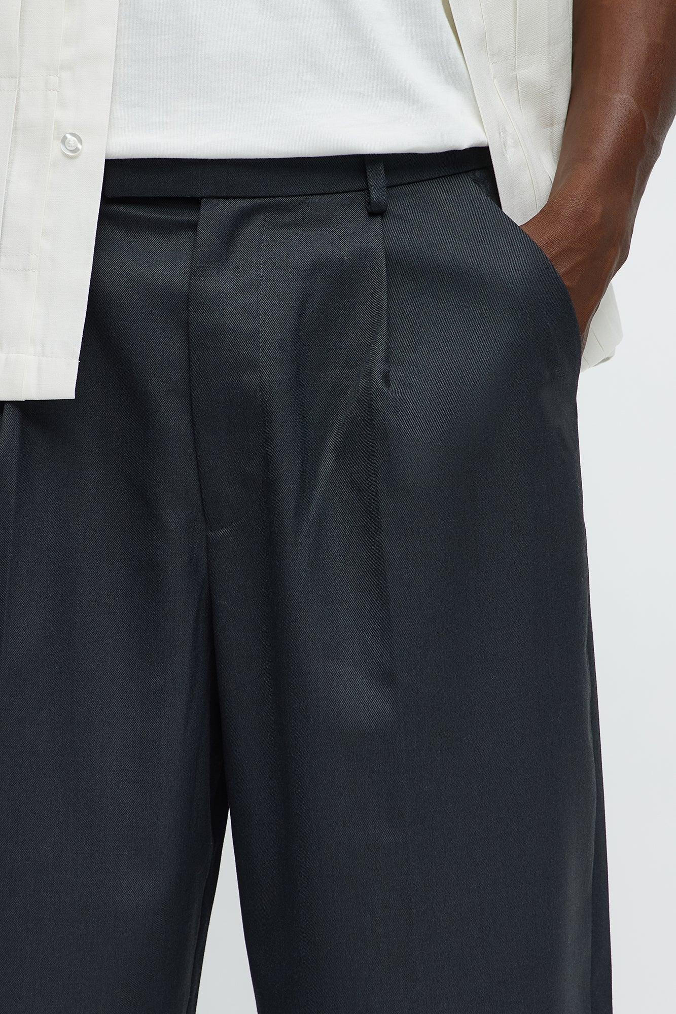 Baggy Pleated Trouser Shorts - Grey Product Image
