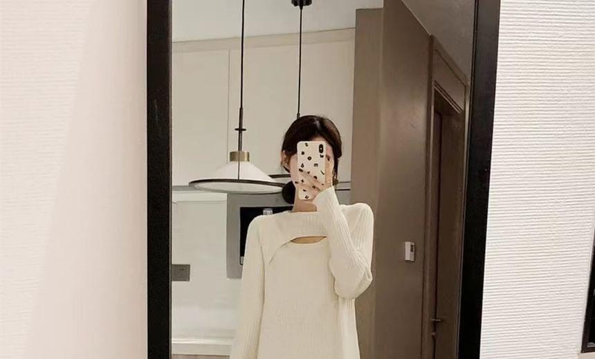 Long Sleeve Round Neck Plain Cutout Ribbed Knit Midi Bodycon Dress Product Image