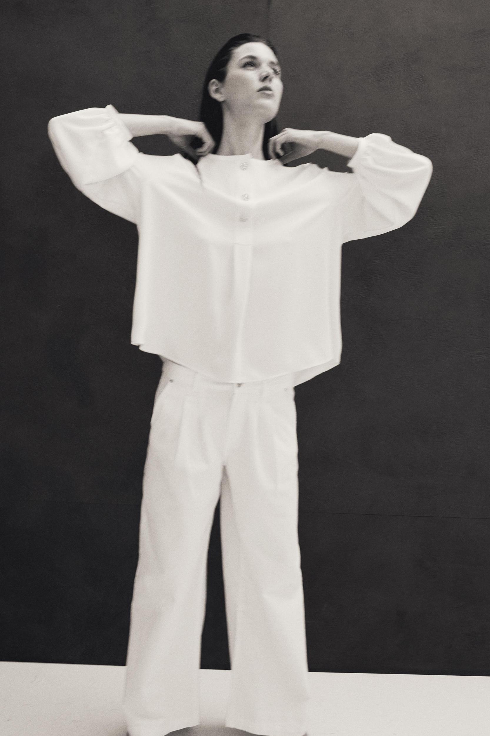 FLOWY CREPE BLOUSE Product Image