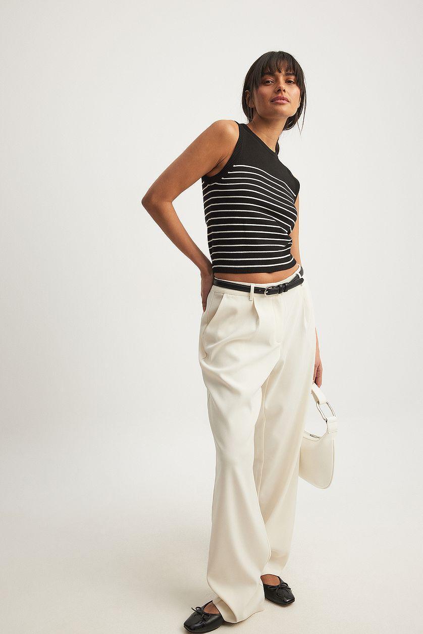 Sleeveless Knitted Striped Top Product Image