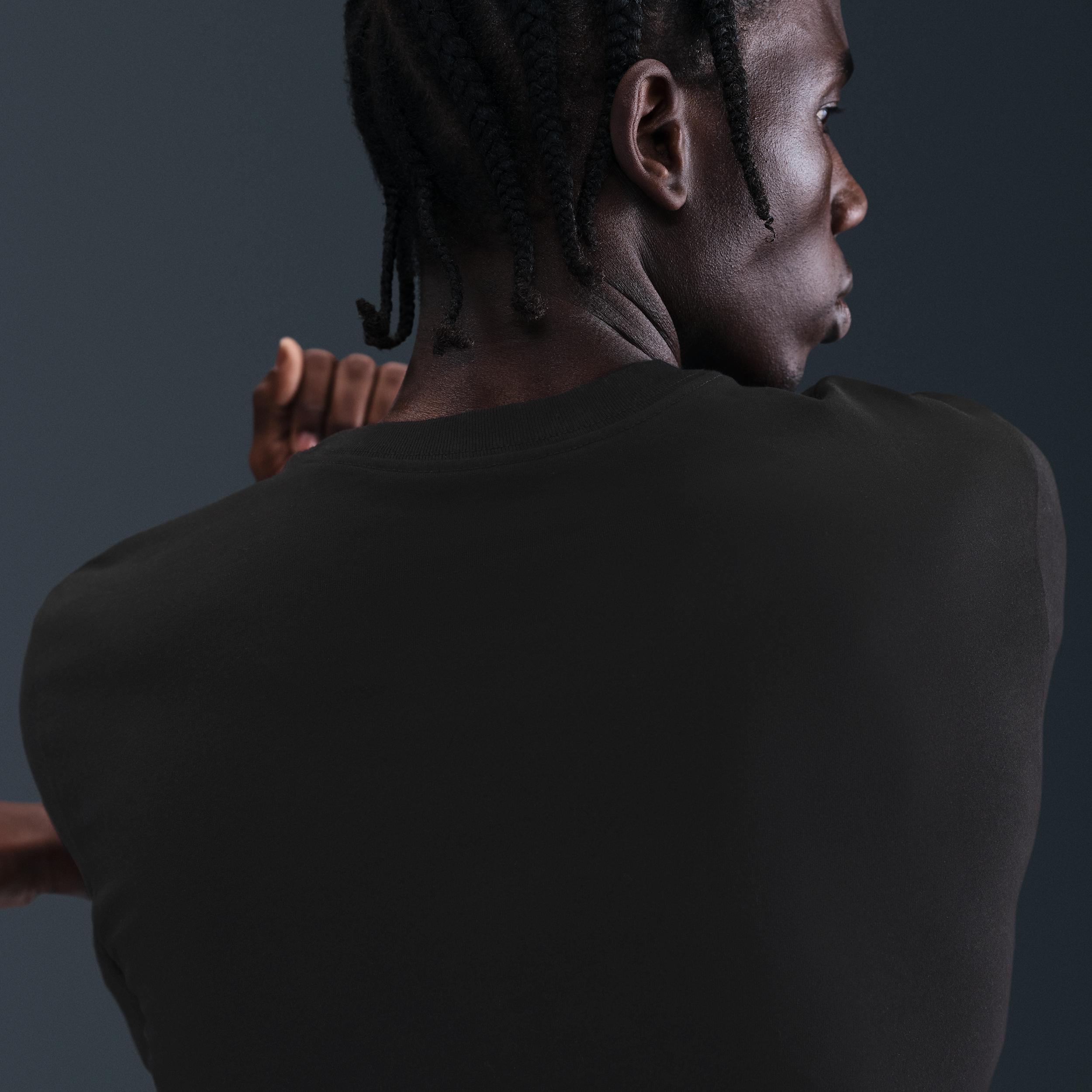 Nike Men's Dri-FIT Training T-Shirt Product Image