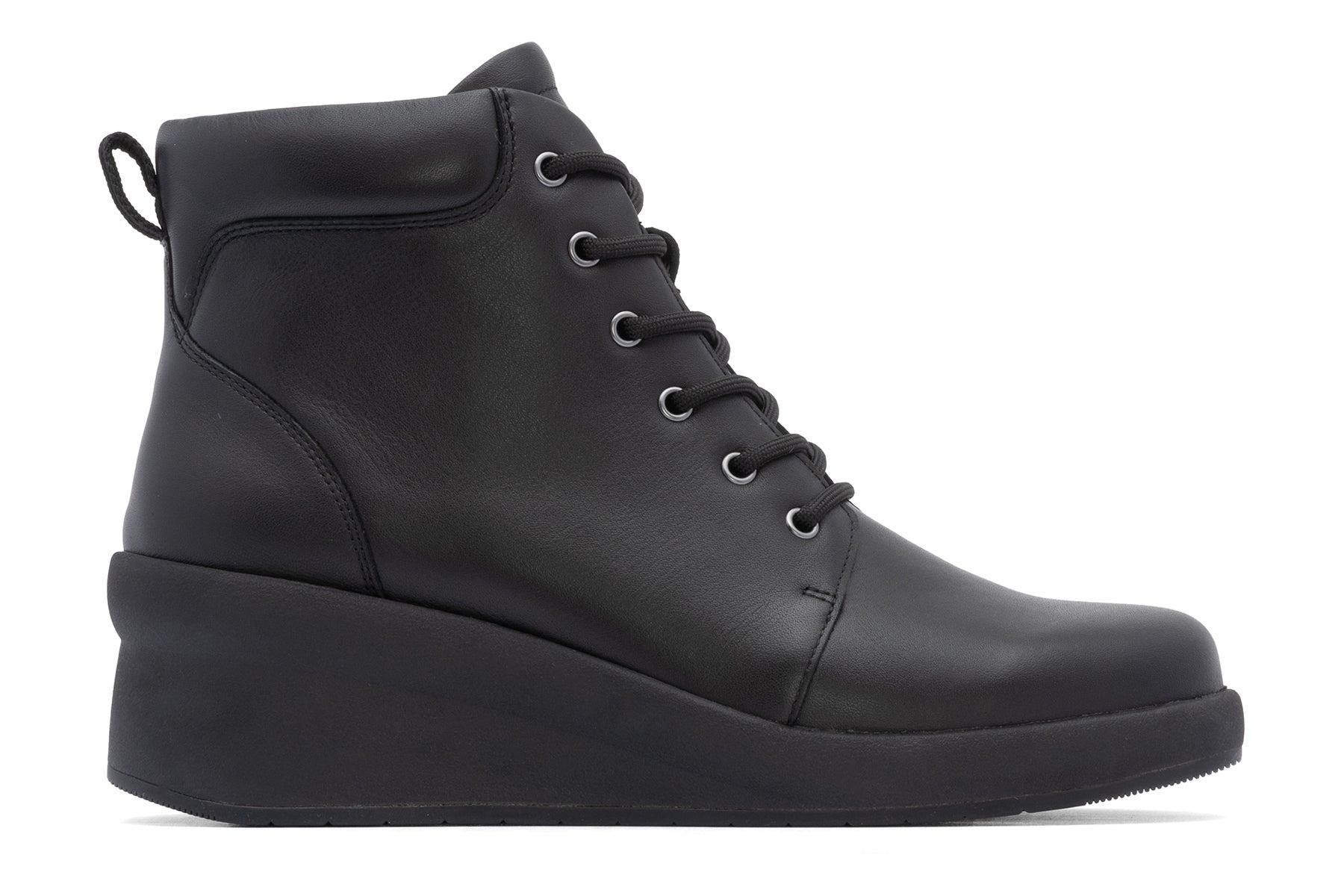 Passage Lace Up Product Image