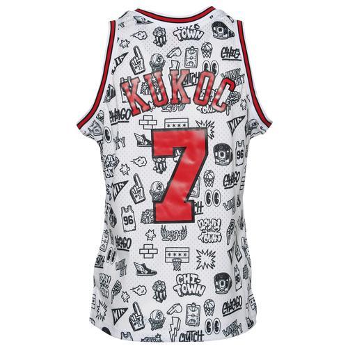 Men's Mitchell & Ness Toni Kukoc White Chicago Bulls 1997-98 Hardwood Classics Doodle Swingman Jersey, Size: Small Product Image