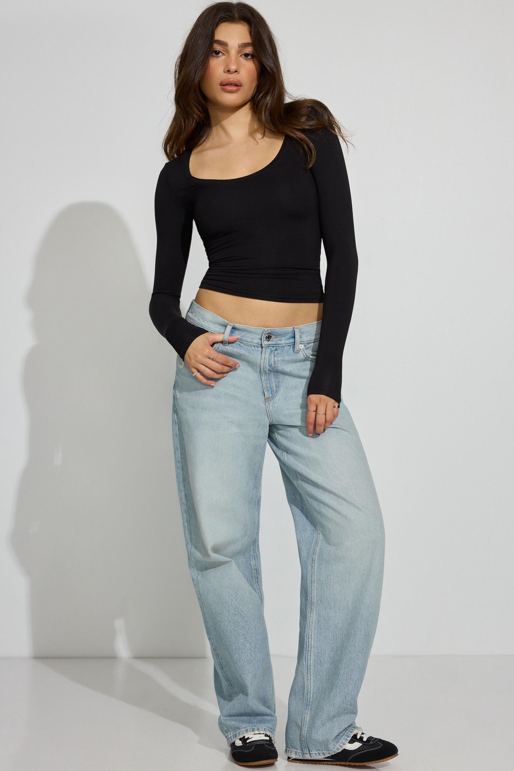 Smooth Scoop Neck Long Sleeve Top Product Image