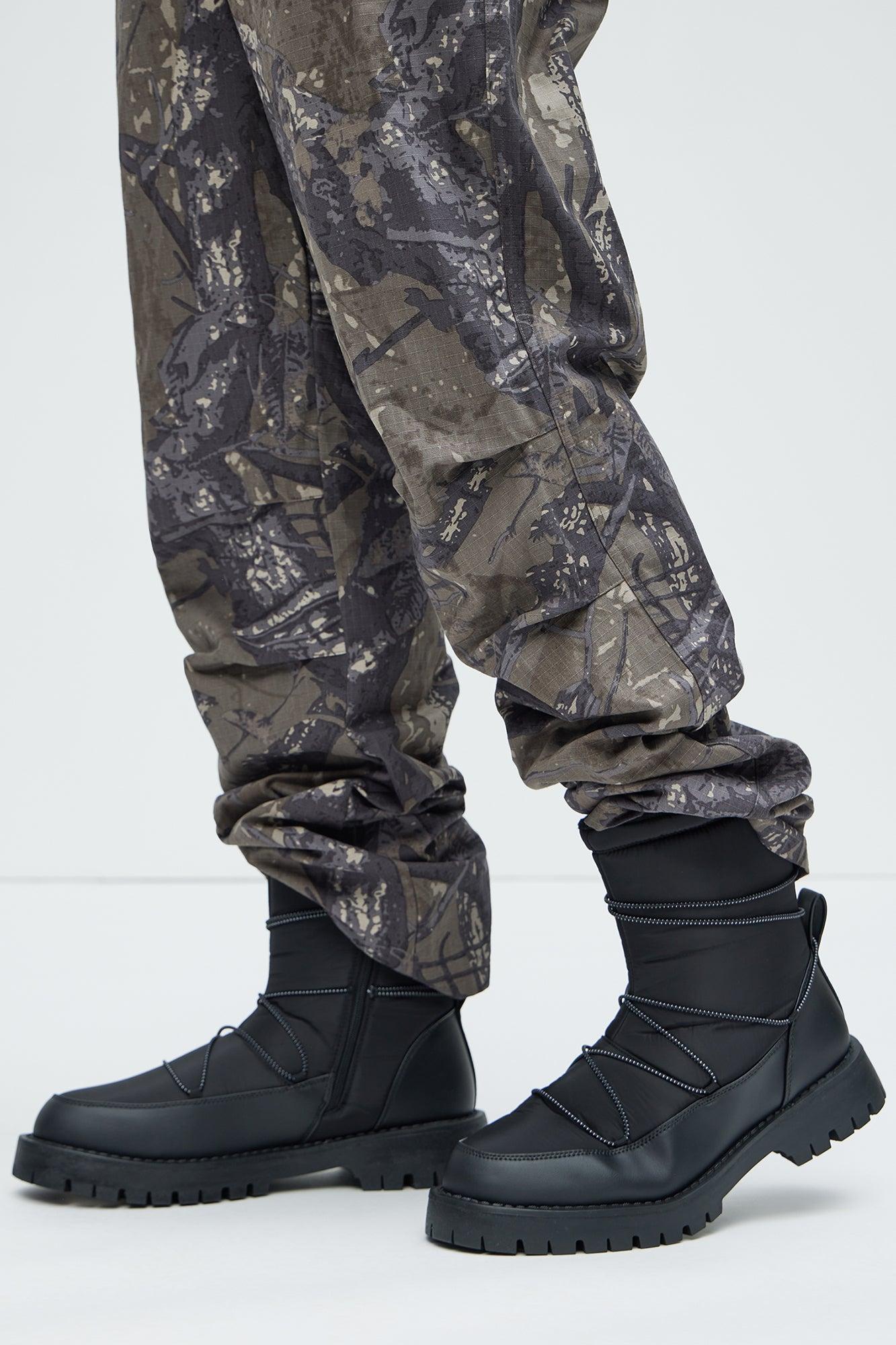 To The Moon Boots - Black Product Image