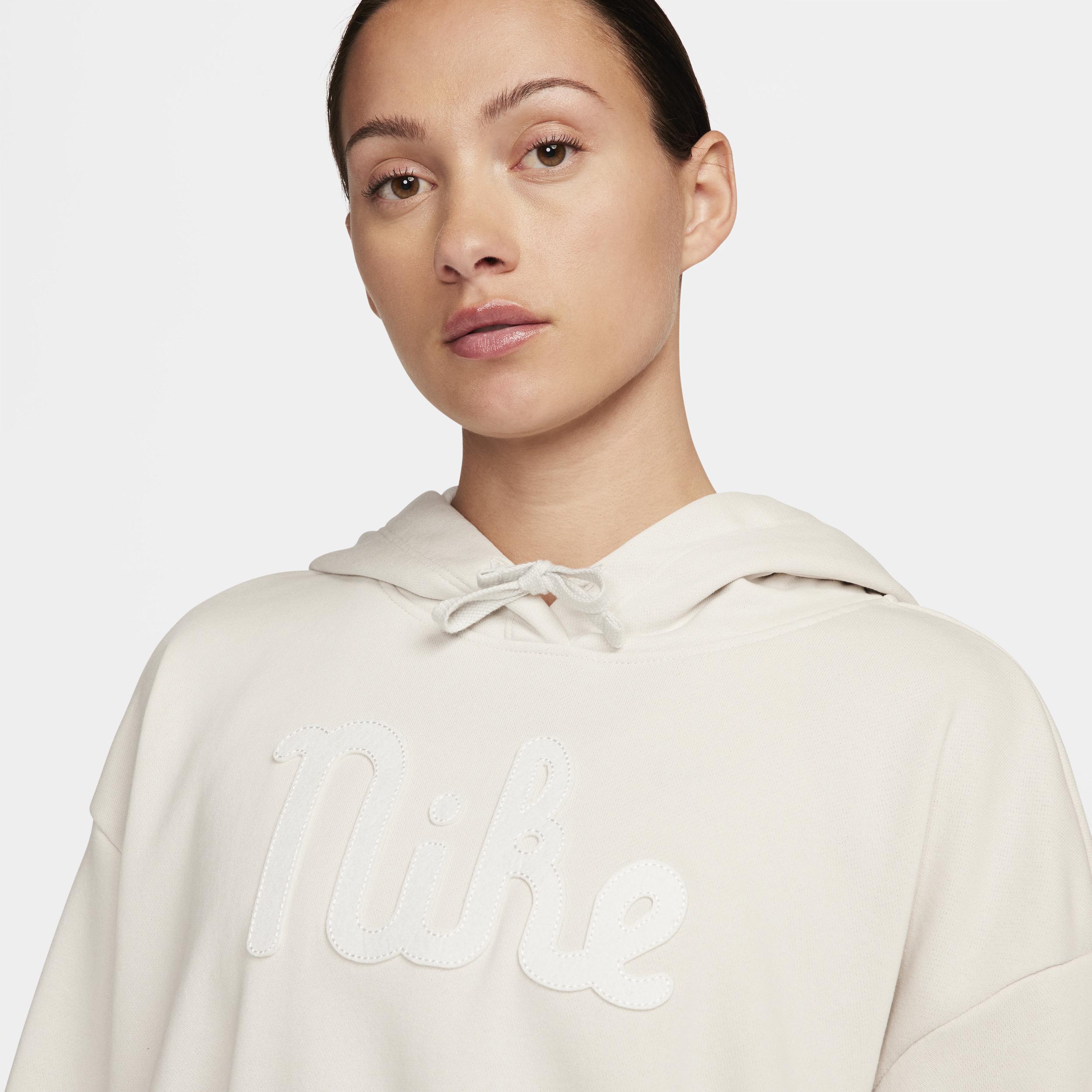 Nike Sportswear Club Fleece Women's Oversized Cropped Hoodie Product Image