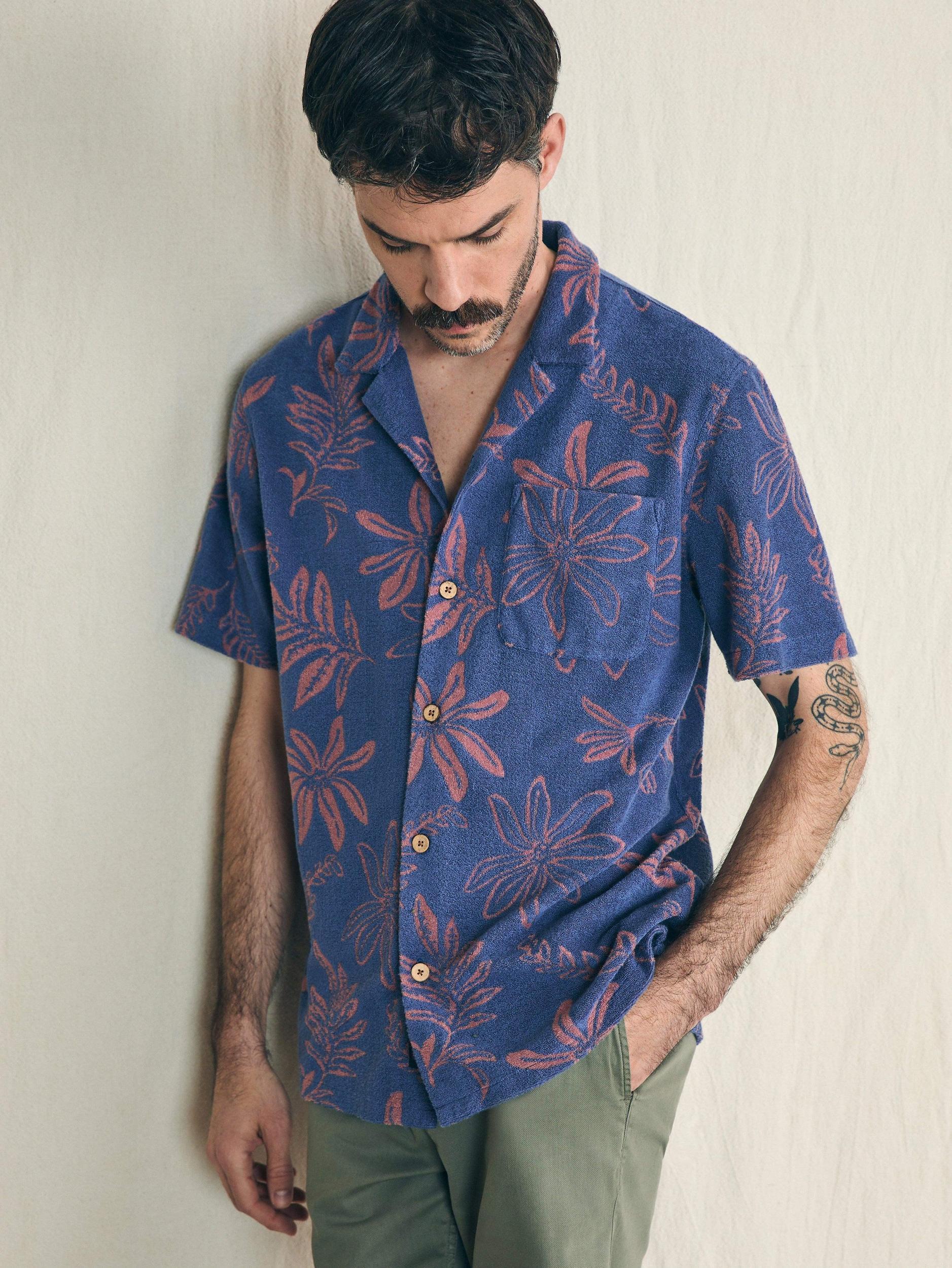 Short-Sleeve Cabana Towel Terry Shirt - Twilight Coral Floral Male Product Image