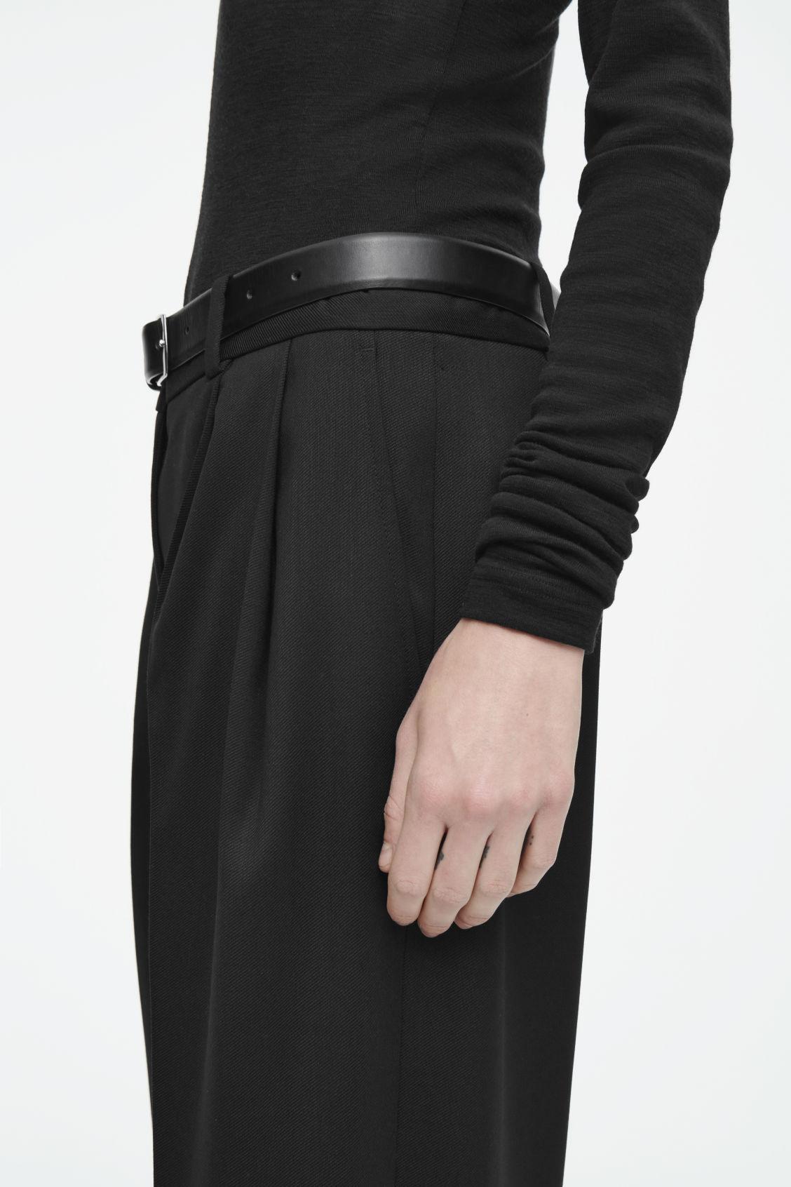 SLIM TAILORED WOOL-BLEND PANTS Product Image