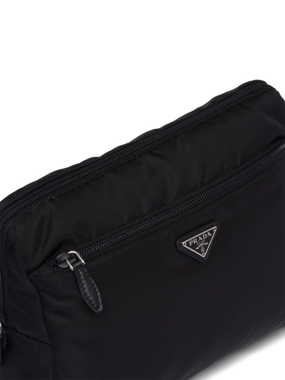 logo-triangle pouch Product Image