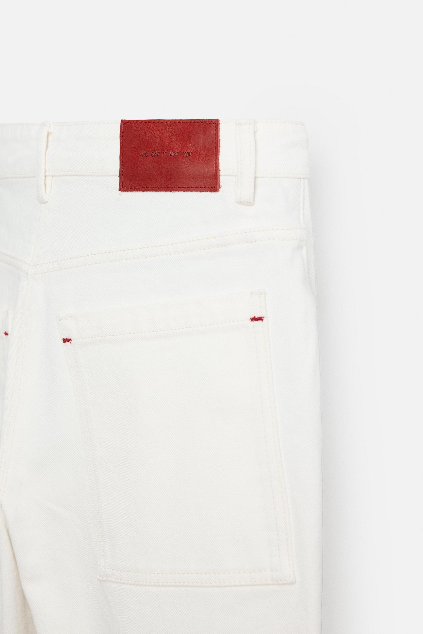 STRAIGHT FIT JEANS Product Image