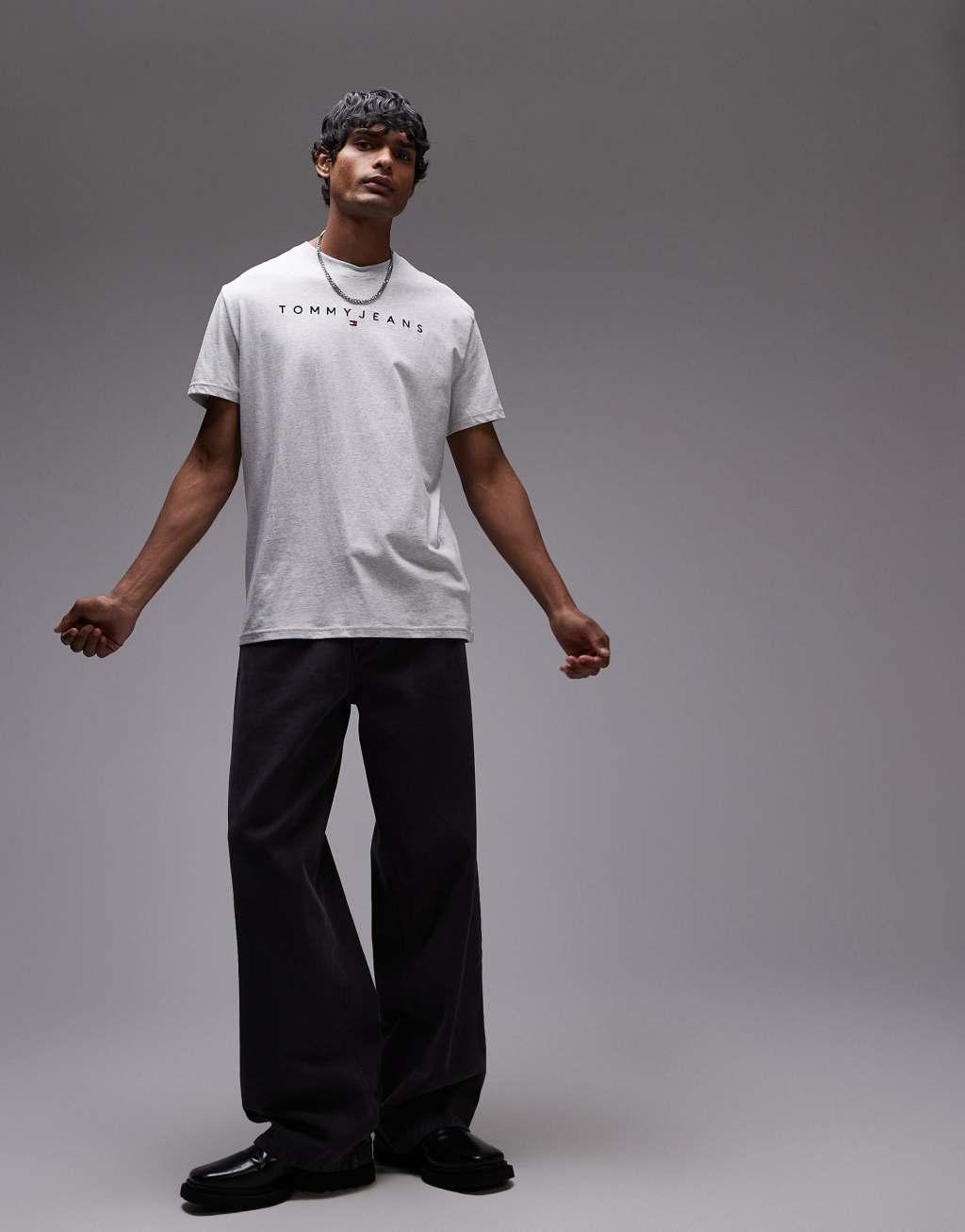 Tommy Jeans linear logo t-shirt in gray Product Image