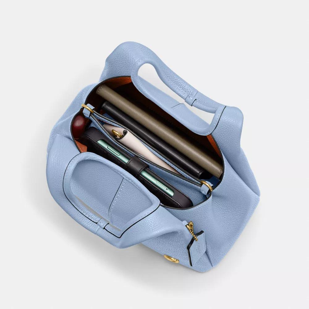 Lana Shoulder Bag 23 Product Image