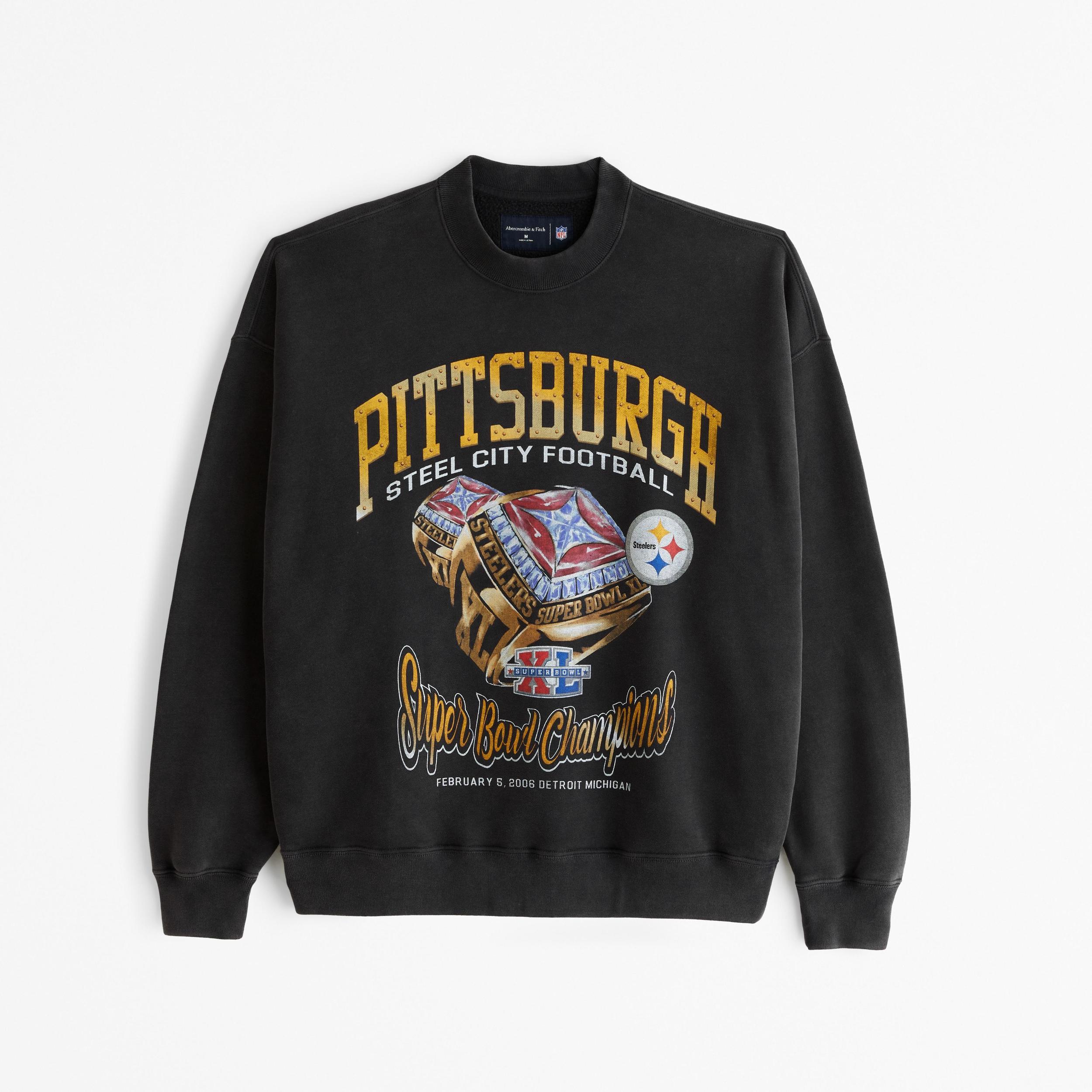 Minnesota Vikings Graphic Crew Sweatshirt Product Image
