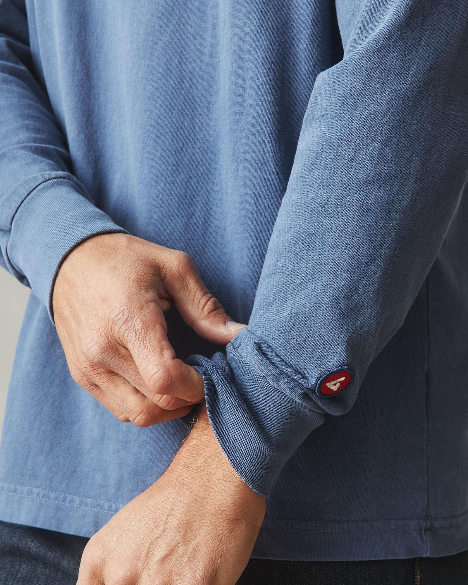 Men's Vintage Crew Long Sleeve Tee - Washed Blue Jean Male Product Image