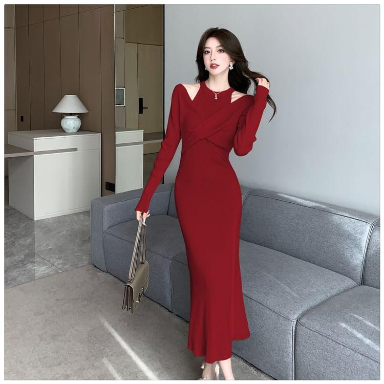 Mock Two-Piece Long-Sleeve Halter Plain Knot Midi Sheath Knit Dress Product Image