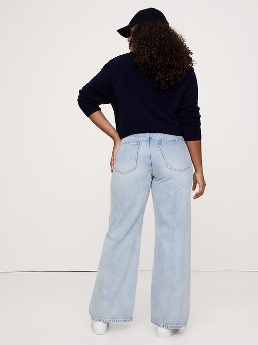 The Icon Classic Wide-Leg Jean Product Image