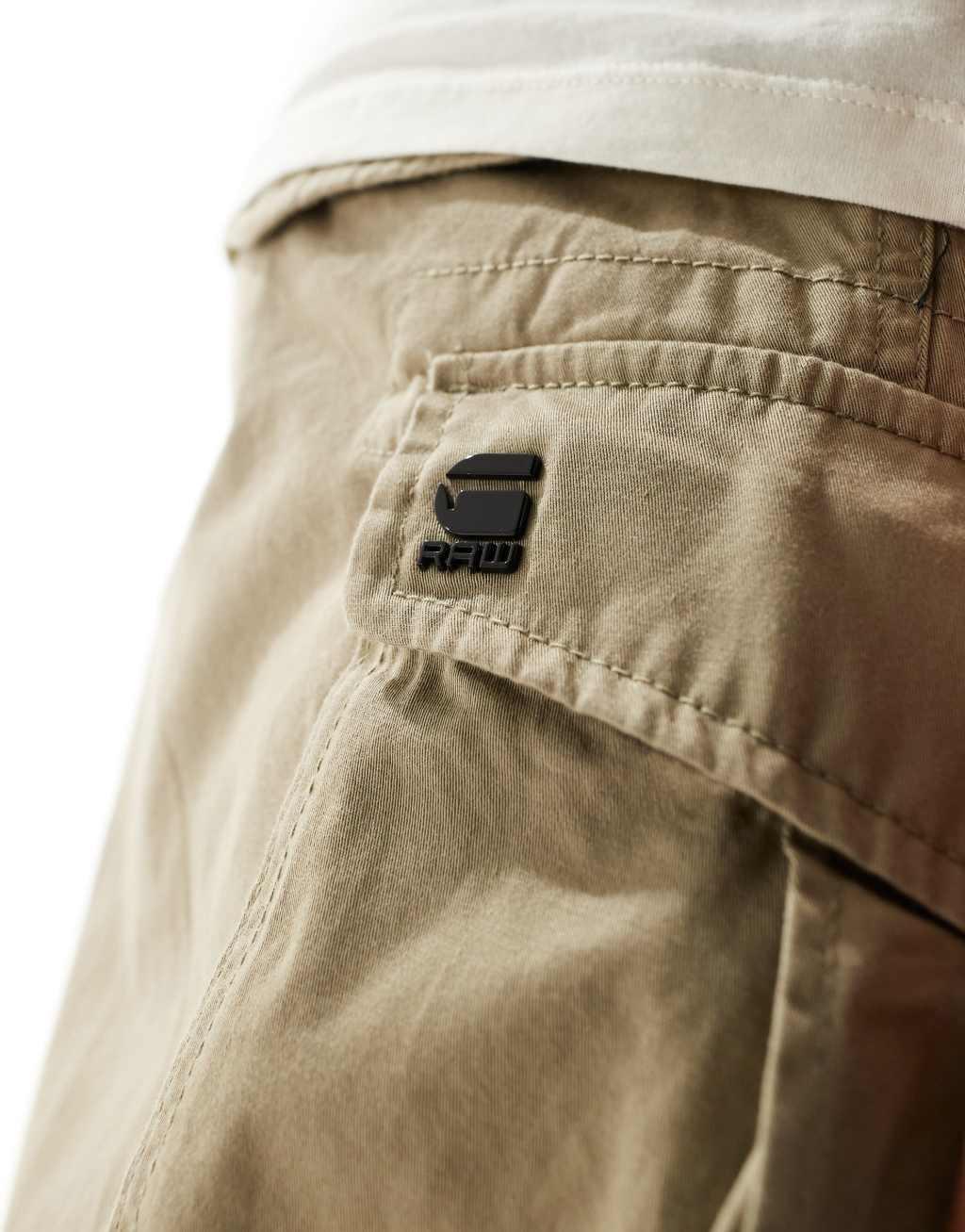 G-Star rovic relaxed cargo shorts in beige Product Image