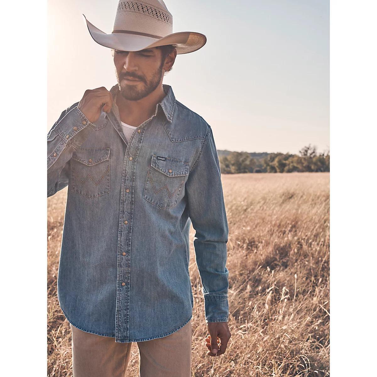 Men's Wrangler® Classic Denim Western Snap Shirt Denim Product Image