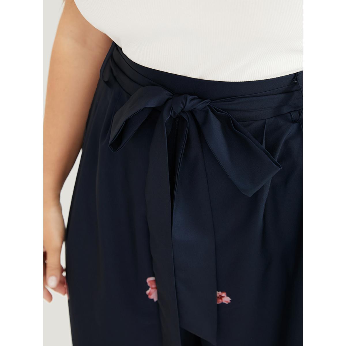Plus Size Floral Wide Leg Pocket Pleated Detail Belt Pants Women Midnight Elegant Mid Rise Dailywear Pants BloomChic 18-20/2X Product Image