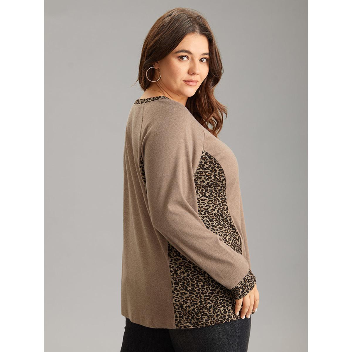 Plus Size Leopard Patchwork V Neck Raglan Sleeve T-shirt LightBrown Women Casual Contrast Leopard V-neck Dailywear T-shirts BloomChic 14-16/1X Product Image