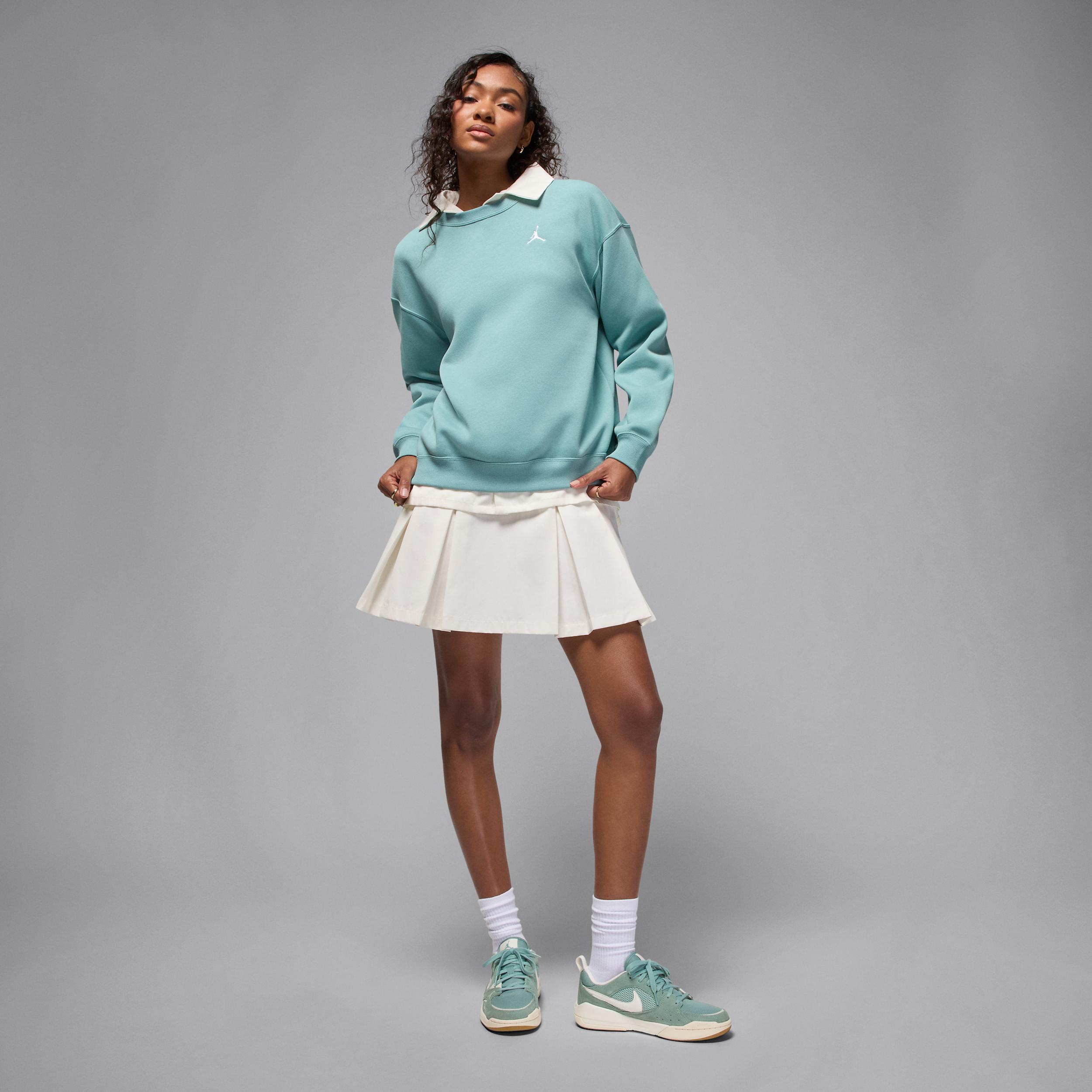 Women's Jordan CMFT Era Shoes Product Image