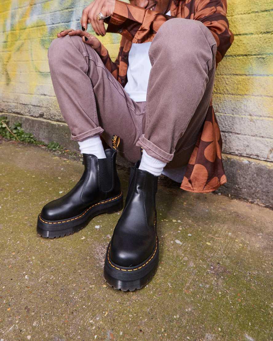 Dr. Martens Womens 2976 Quad Leather Family Matching Platform Chelsea Boots Product Image