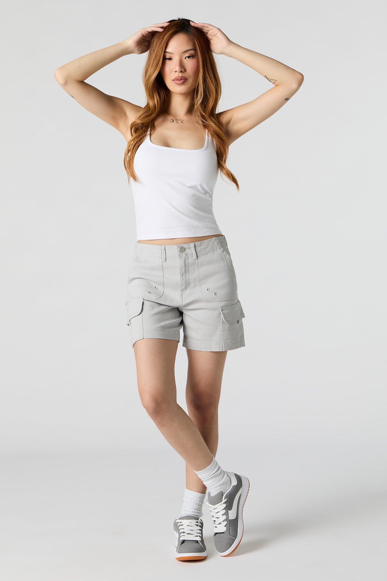Bermuda Cargo Short Female Product Image
