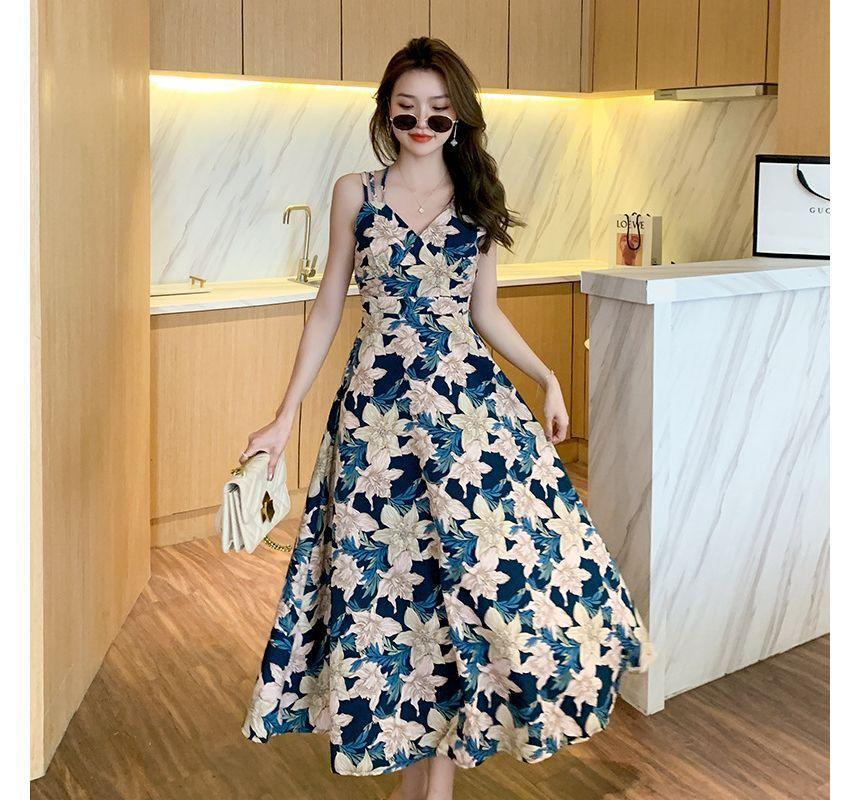 Spaghetti Strap Floral Print Midi A-Line Dress / Elbow-Sleeve Tie-Front Plain Jacket / Set Product Image