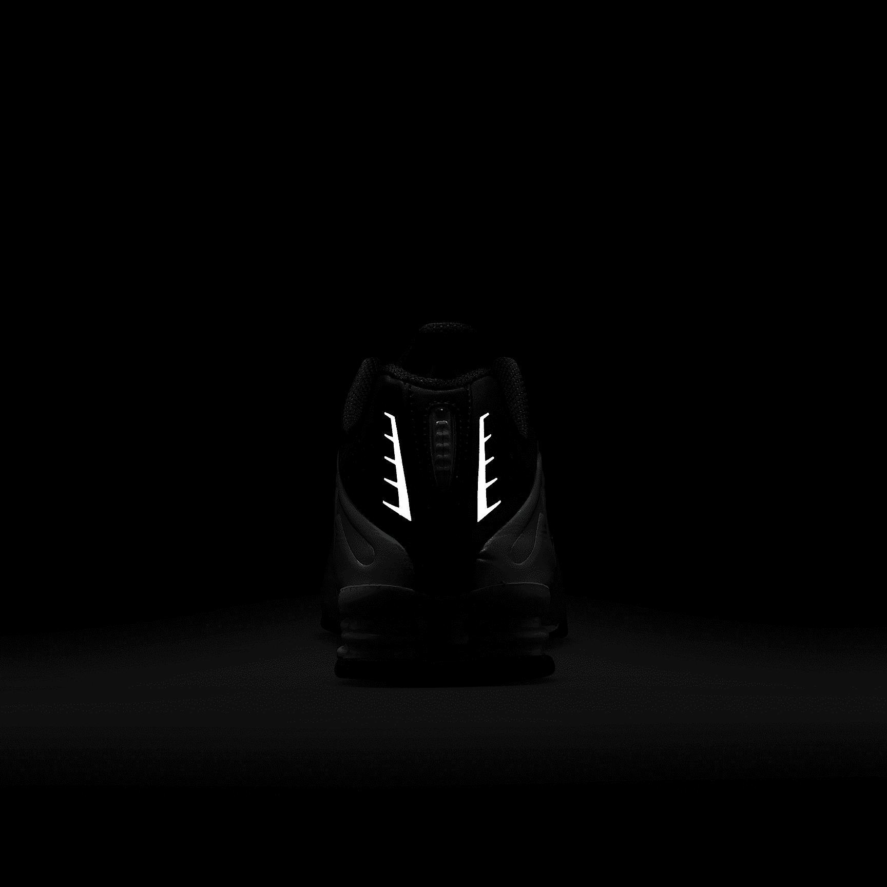 Nike Mens Shox R4 Casual Shoes in Metallic Silver/Black/Psychic Blue Product Image