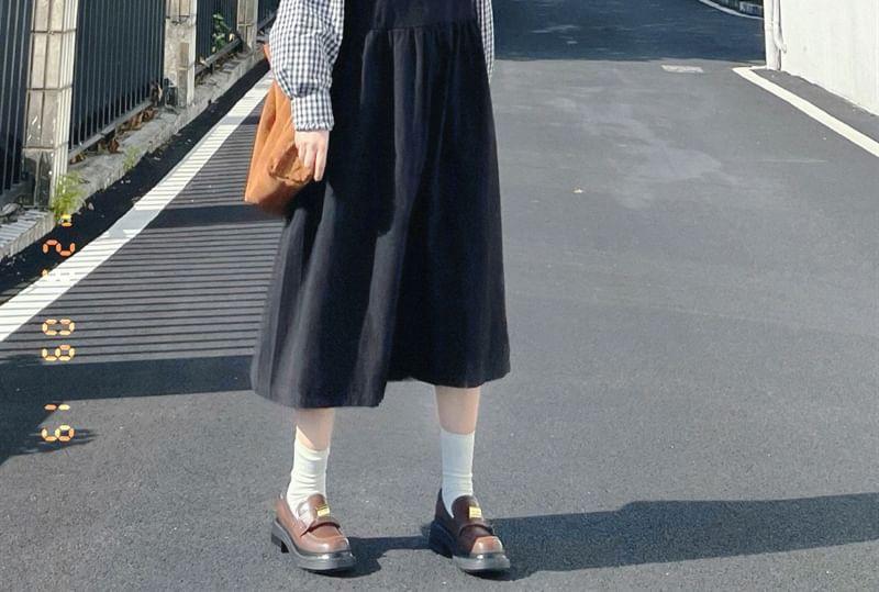 Puff-Sleeve Gingham Button-Up Shirt / Plain Midi Pinafore Dress / Crossbody Bag / Set Product Image